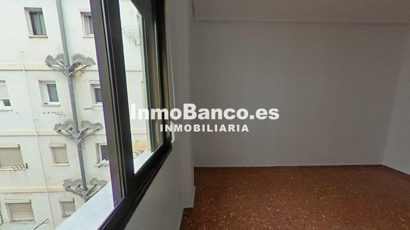 3 slaapkamer Flat te koop in Valencia stad - € 240.000 (Ref: 9532765)