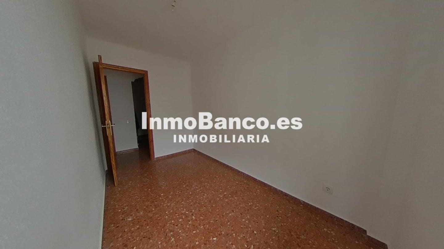 3 slaapkamer Flat te koop in Valencia stad - € 240.000 (Ref: 9532765)