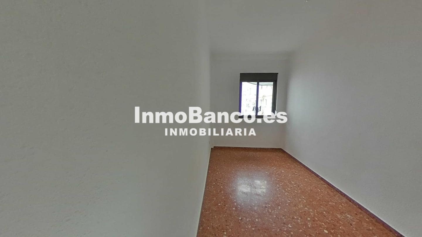3 slaapkamer Flat te koop in Valencia stad - € 240.000 (Ref: 9532765)