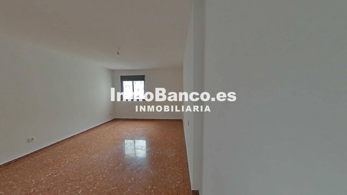 3 slaapkamer Flat te koop in Valencia stad - € 240.000 (Ref: 9532765)