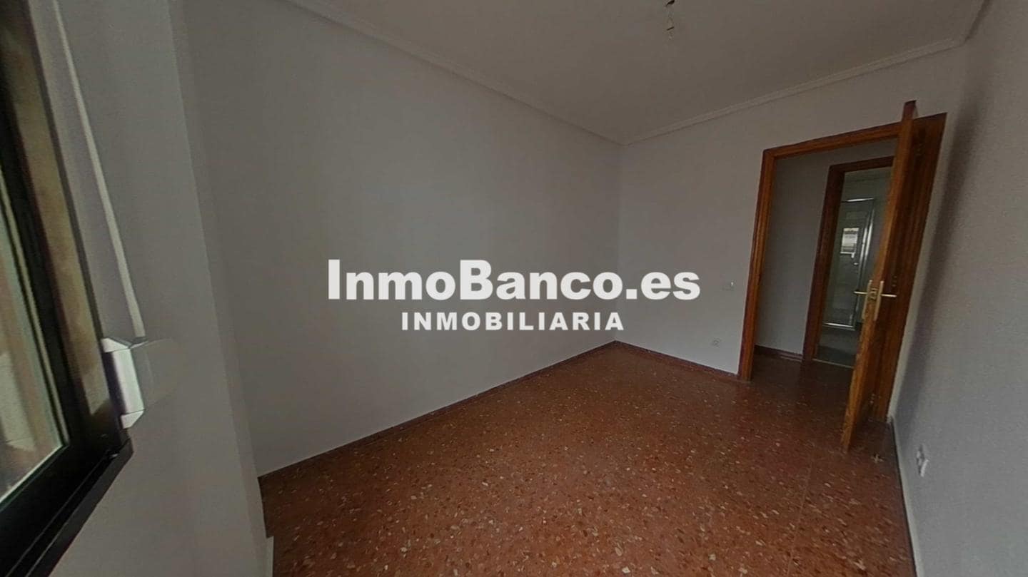 3 slaapkamer Flat te koop in Valencia stad - € 240.000 (Ref: 9532765)