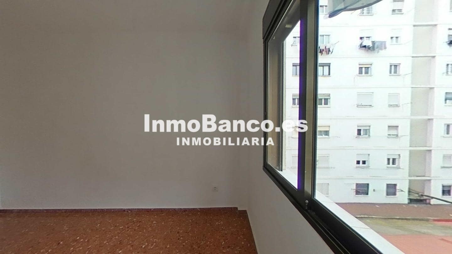 3 slaapkamer Flat te koop in Valencia stad - € 240.000 (Ref: 9532765)