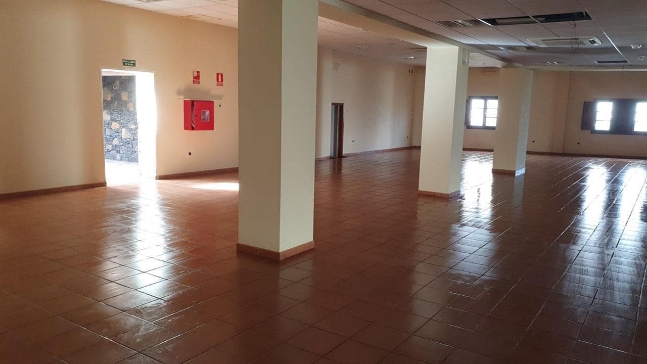 7 sypialnia Biznes na sprzedaż w Casillas del Angel - 303 000 € (Ref: 9539700)