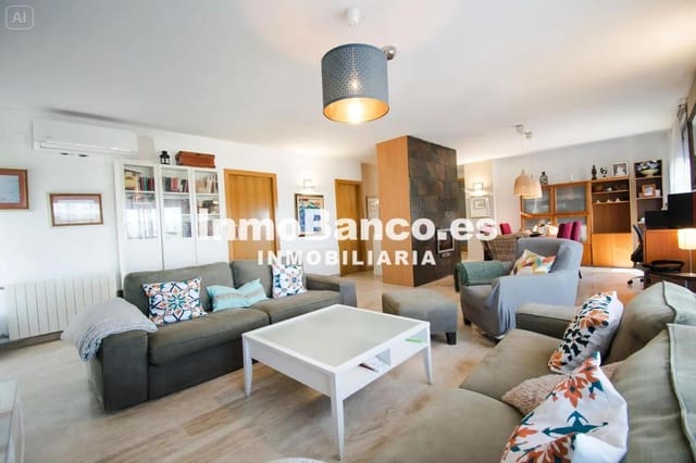 4 soveværelse Villa til leje i Chiva med swimmingpool - € 2.900 (Ref: 9542719)