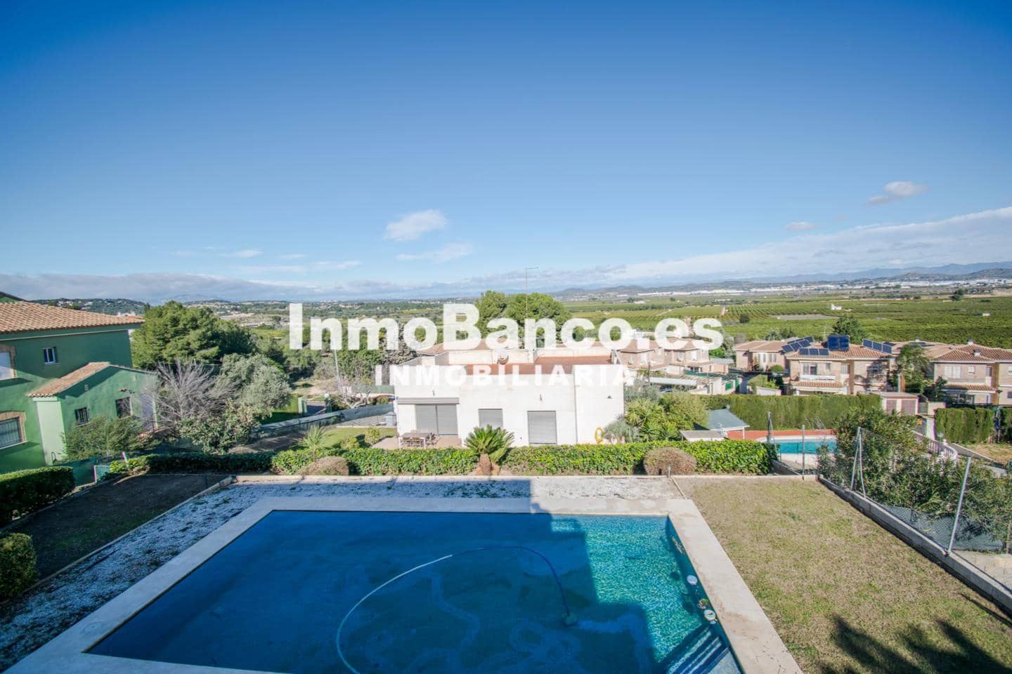 4 soveværelse Villa til leje i Chiva med swimmingpool - € 2.900 (Ref: 9542719)