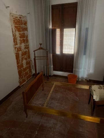 4 soveværelse Villa til salg i Algemesí - € 79.000 (Ref: 9544584)