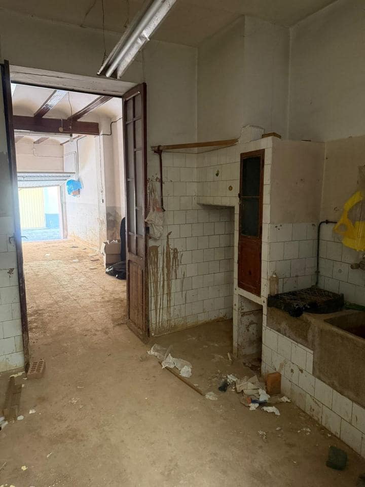 4 soveværelse Villa til salg i Algemesi - € 79.000 (Ref: 9544584)