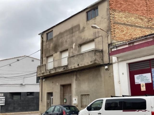 7 soverom Villa til salgs i La Pobla Llarga - € 115 000 (Ref: 9547187)