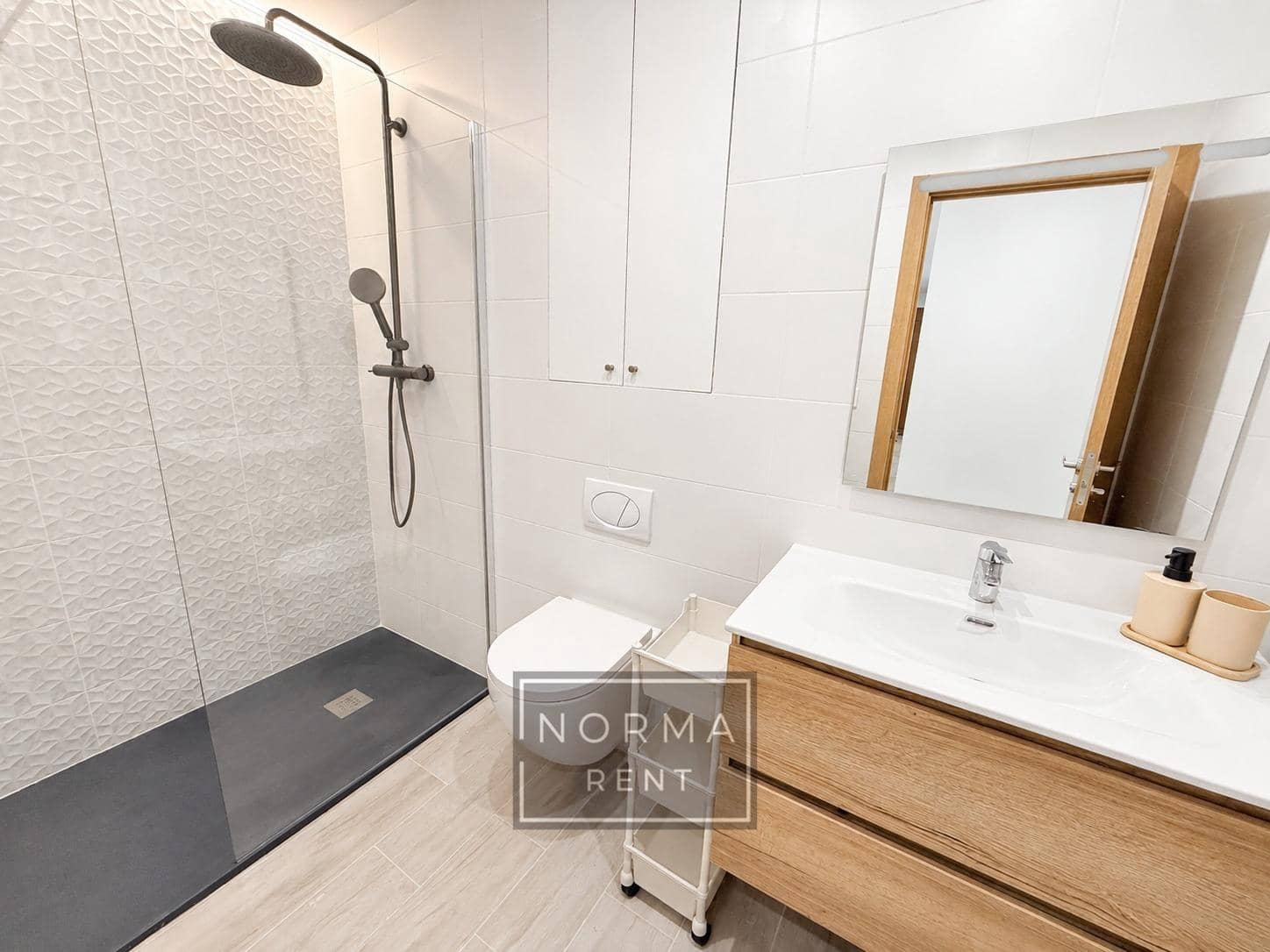 4 bedroom Apartment for rent in Alicante / Alacant city - € 1,550 (Ref: 10015668)