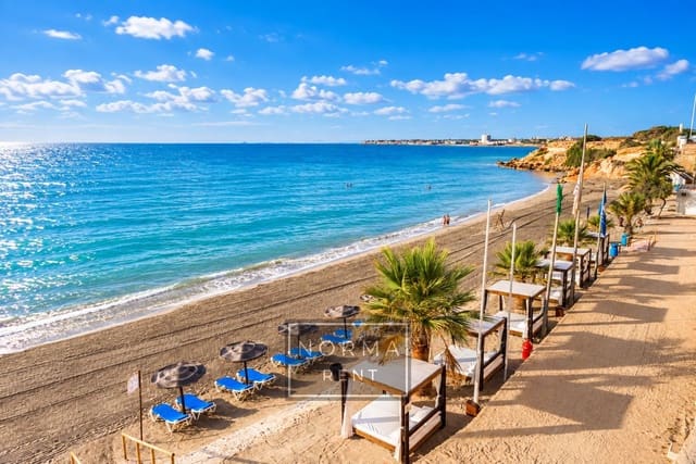 3 soveværelse Villa til leje i Punta Prima, Orihuela med swimmingpool garage - € 4.000 (Ref: 10059241)