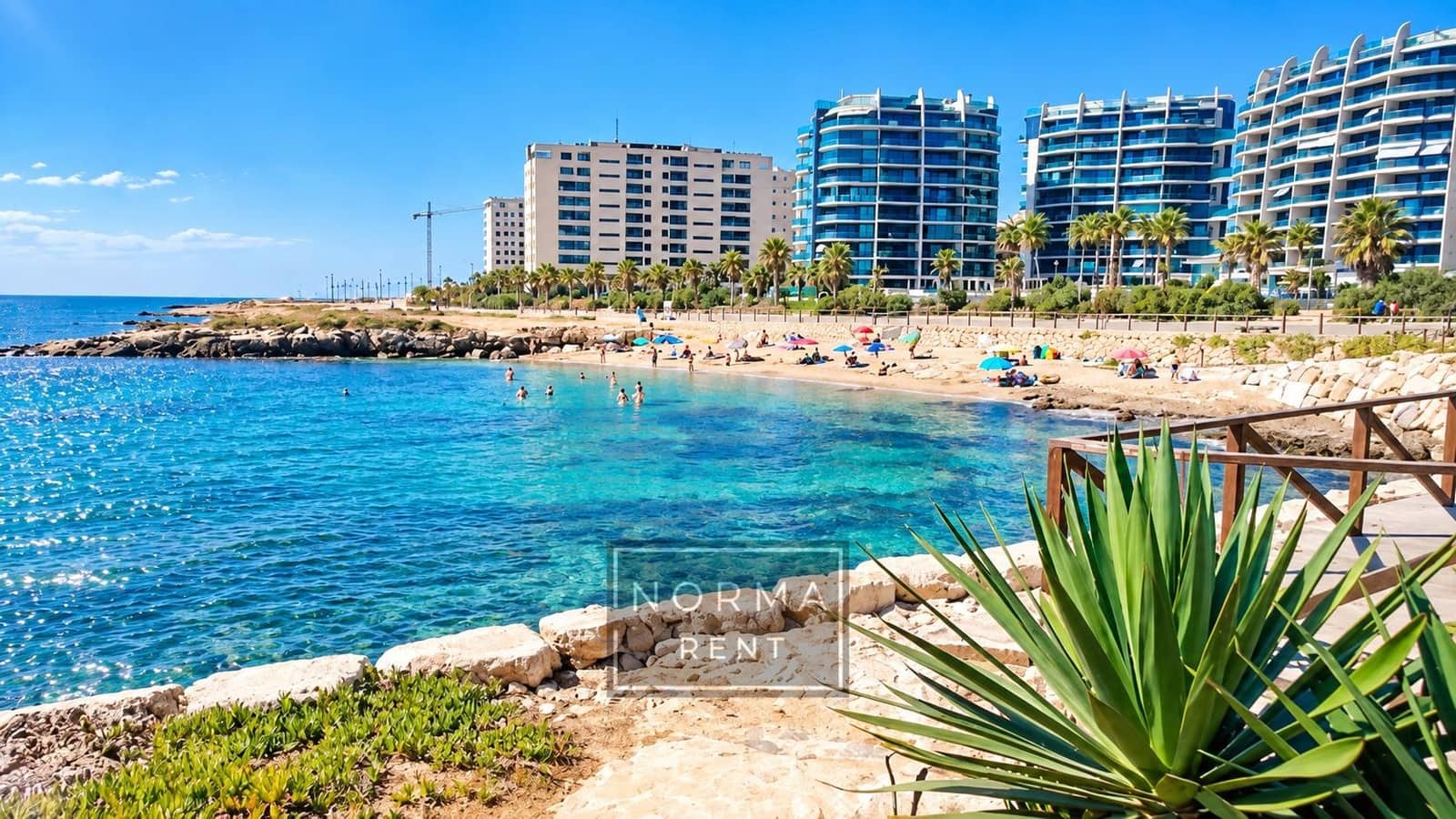 3 soveværelse Villa til leje i Orihuela Costa med swimmingpool garage - € 4.000 (Ref: 10059241)