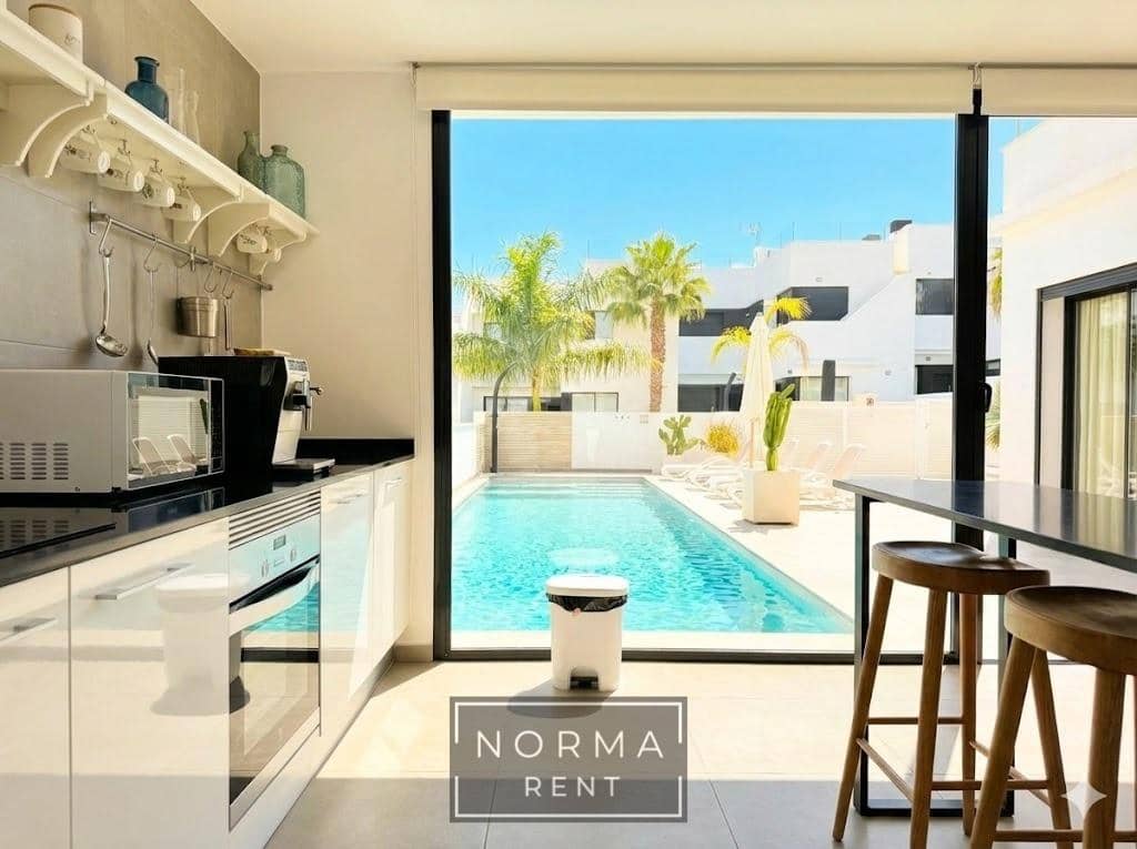 3 Zimmer Villa zu vermieten in Guardamar del Segura mit Pool - 2.750 € (Ref: 10059242)