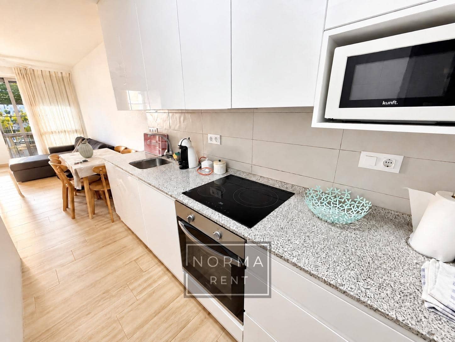2 soverom Strandleiligheter til leie i El Mojon med garasje - € 650 (Ref: 10076518)