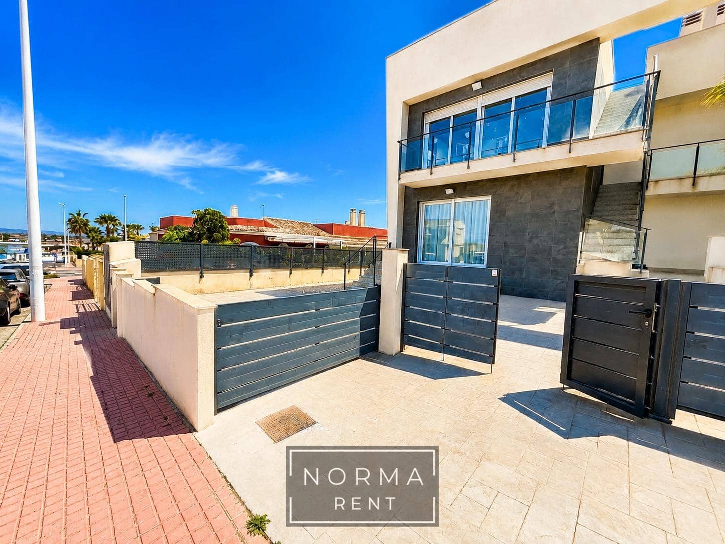 Appartement de 2 chambres à louer à Gran Alacant - 1 230 € (Ref: 10094803)
