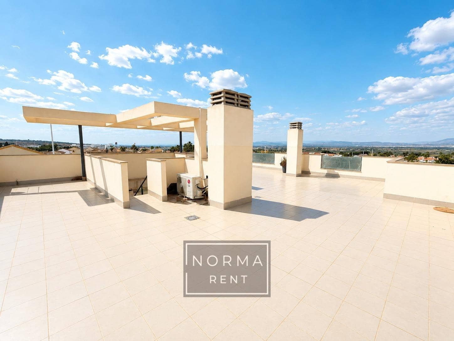 Appartement de 2 chambres à louer à Gran Alacant - 1 230 € (Ref: 10094803)