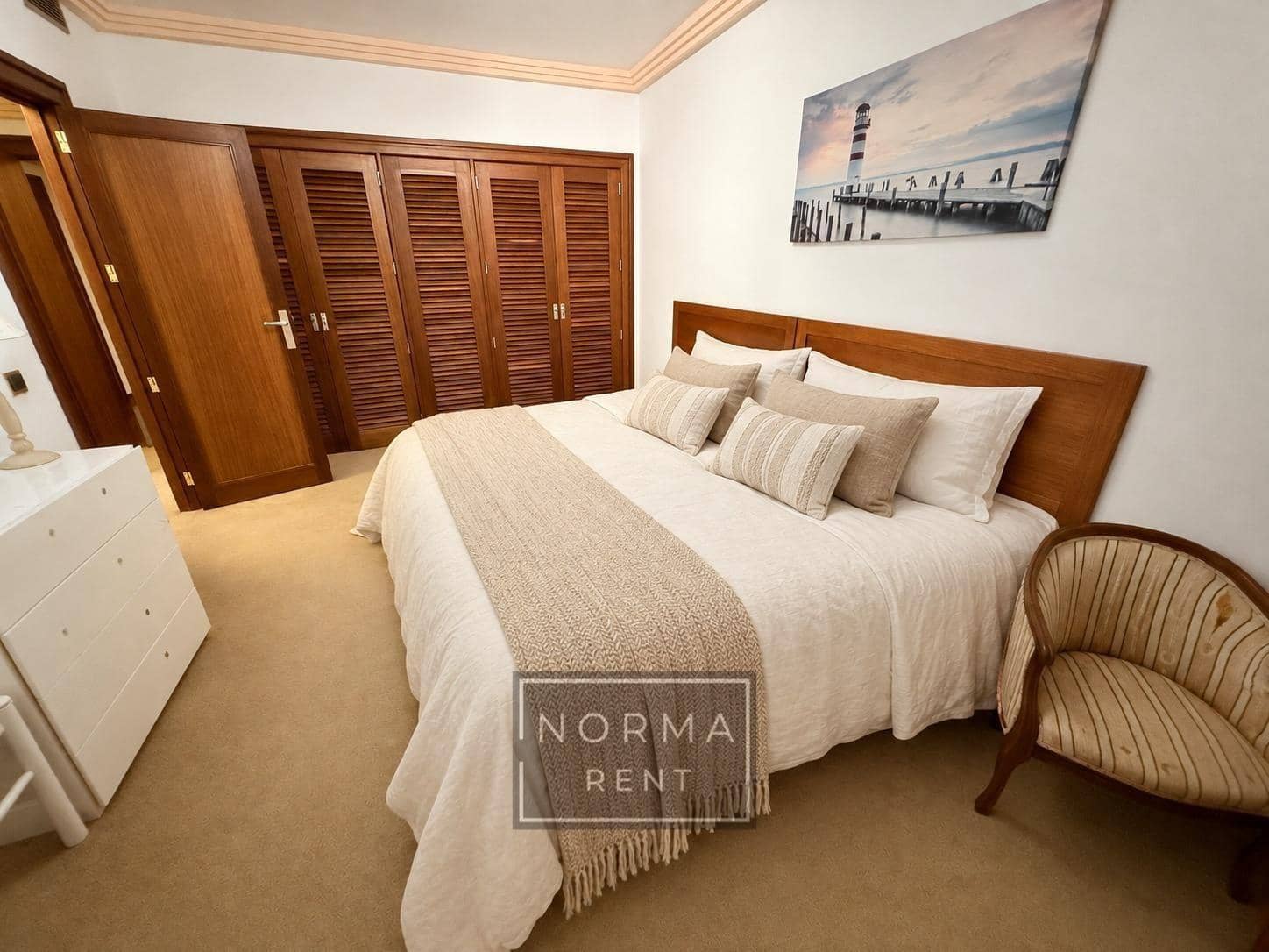 3 slaapkamer Penthouse te huur in Alicante stad - € 1.600 (Ref: 10129659)