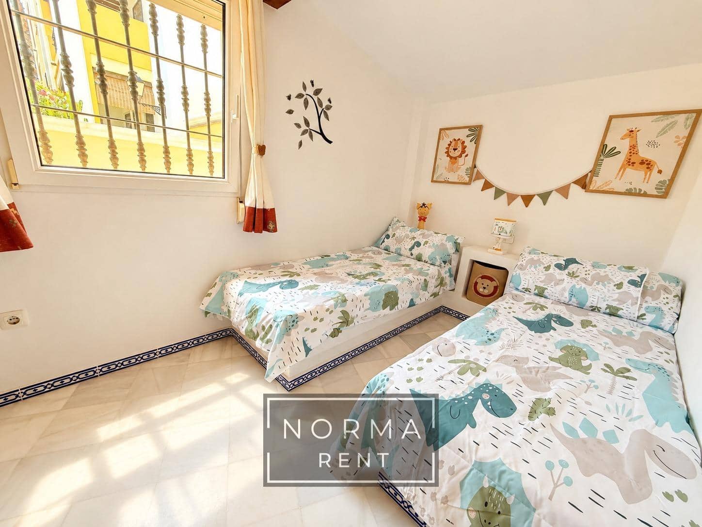 3 slaapkamer Strandappartement te huur in Aldea del Mar - € 1.400 (Ref: 10171814)