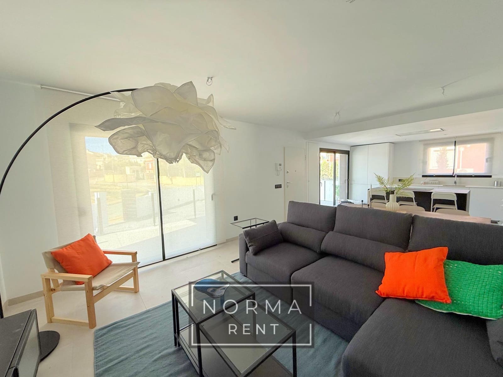 Chalet de 3 habitaciones en Monforte del Cid en alquiler con piscina garaje - 2.400 € (Ref: 10187204)