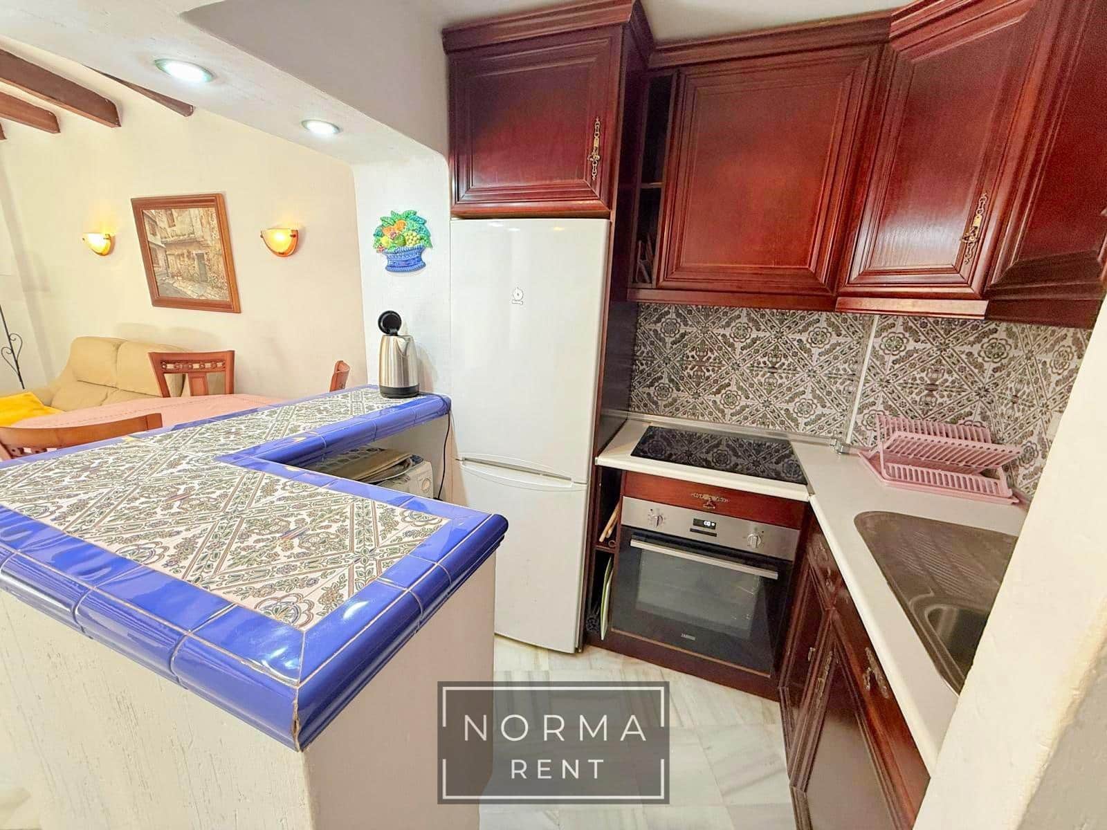 2 soveværelse Lejlighed til leje i Torrevieja - € 800 (Ref: 9362680)