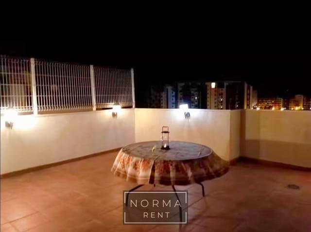 1 soverom Penthouse til leie i Punta Prima, Orihuela med svømmebasseng garasje - € 600 (Ref: 9383010)