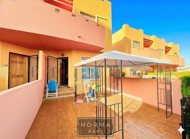 3 camera da letto Villetta a Schiera da affittare in Campoamor, Orihuela con piscina - 1.050 € (Rif: 9383011)