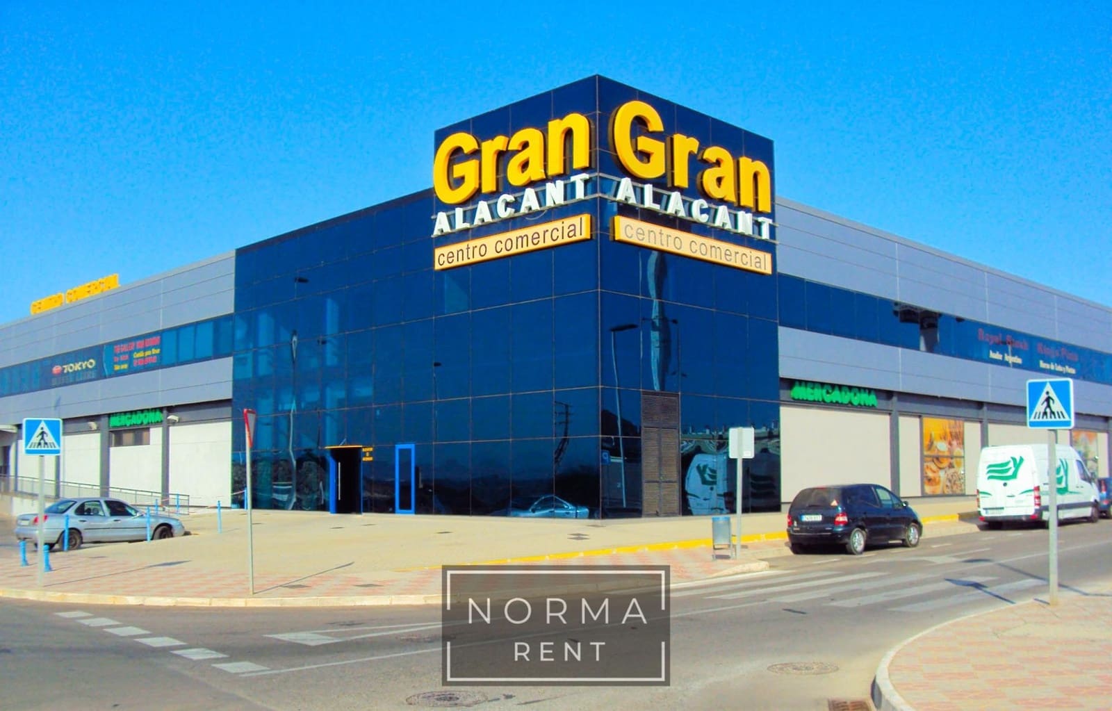 2 bedroom Bungalow for rent in Gran Alacant with pool - € 1,100 (Ref: 9440605)