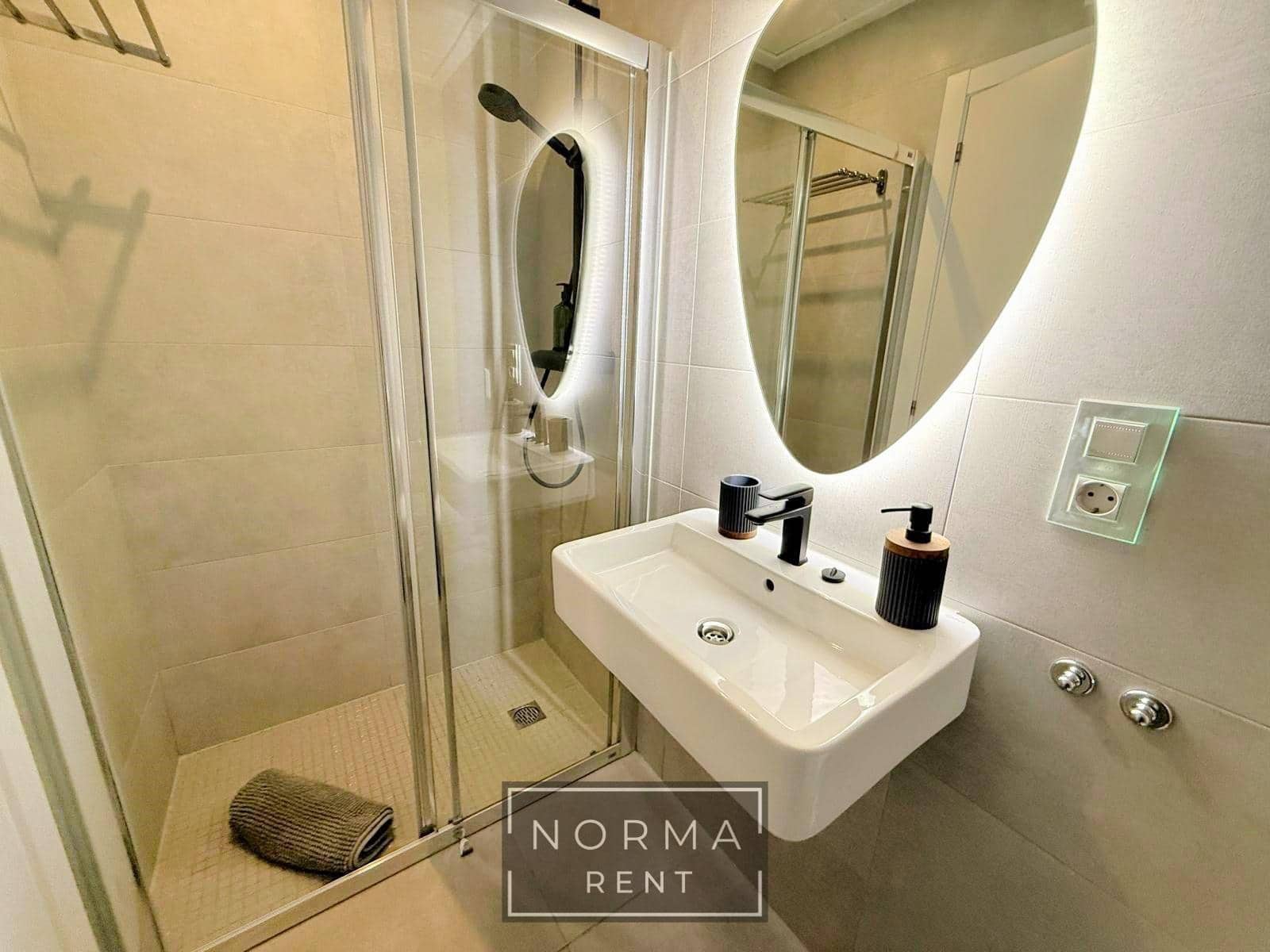 3 makuuhuone Huvila vuokrattavana paikassa Guardamar del Segura mukana uima-altaan - 2 500 € (Ref: 9441394)