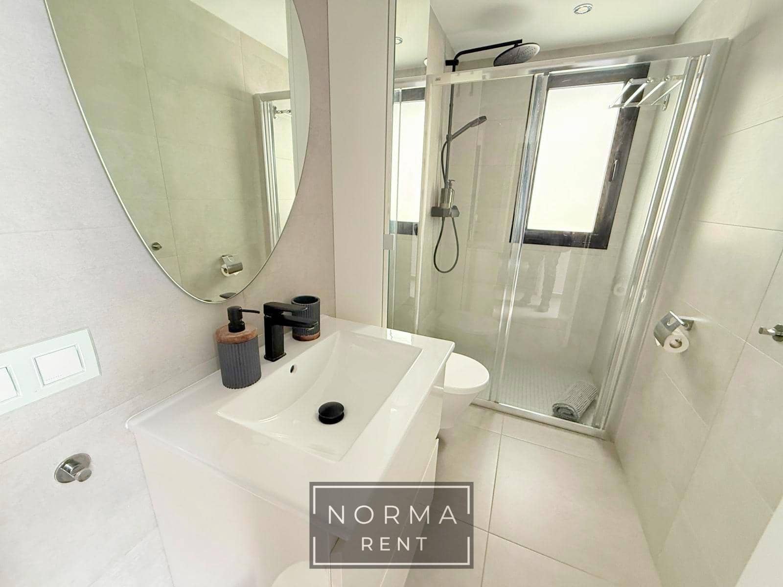 3 makuuhuone Huvila vuokrattavana paikassa Guardamar del Segura mukana uima-altaan - 2 500 € (Ref: 9441394)