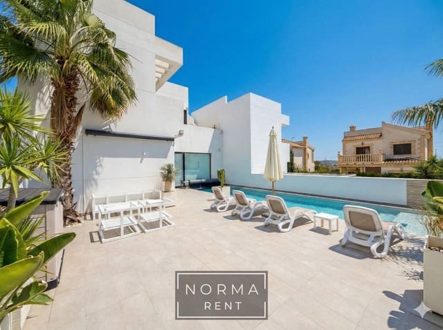 Villa/Maison de 3 chambres à louer à Guardamar del Segura avec piscine - 2 500 € (Ref: 9441394)