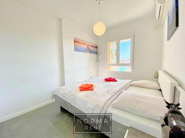 3 makuuhuone Huoneisto vuokrattavana paikassa Dehesa de Campoamor, Orihuela mukana uima-altaan - 950 € (Ref: 9449383)