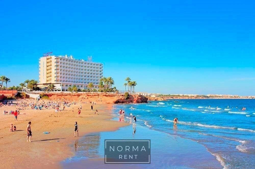 3 soveværelse Lejlighed til leje i Orihuela Costa med swimmingpool - € 1.250 (Ref: 9486446)