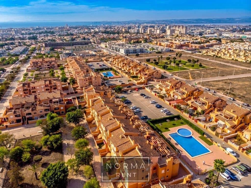 2 makuuhuone Huoneisto vuokrattavana paikassa Aguas Nuevas mukana uima-altaan - 800 € (Ref: 9513480)