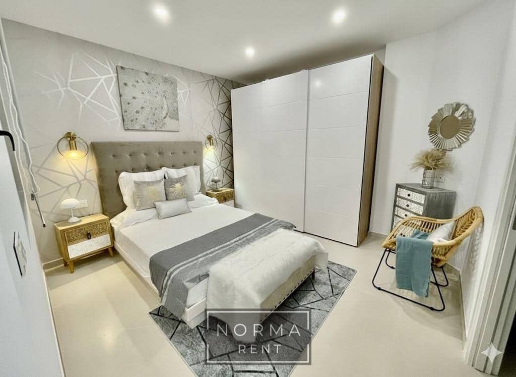 4 camera da letto Appartamento da affittare in Alicante citta - 2.700 € (Rif: 9555949)