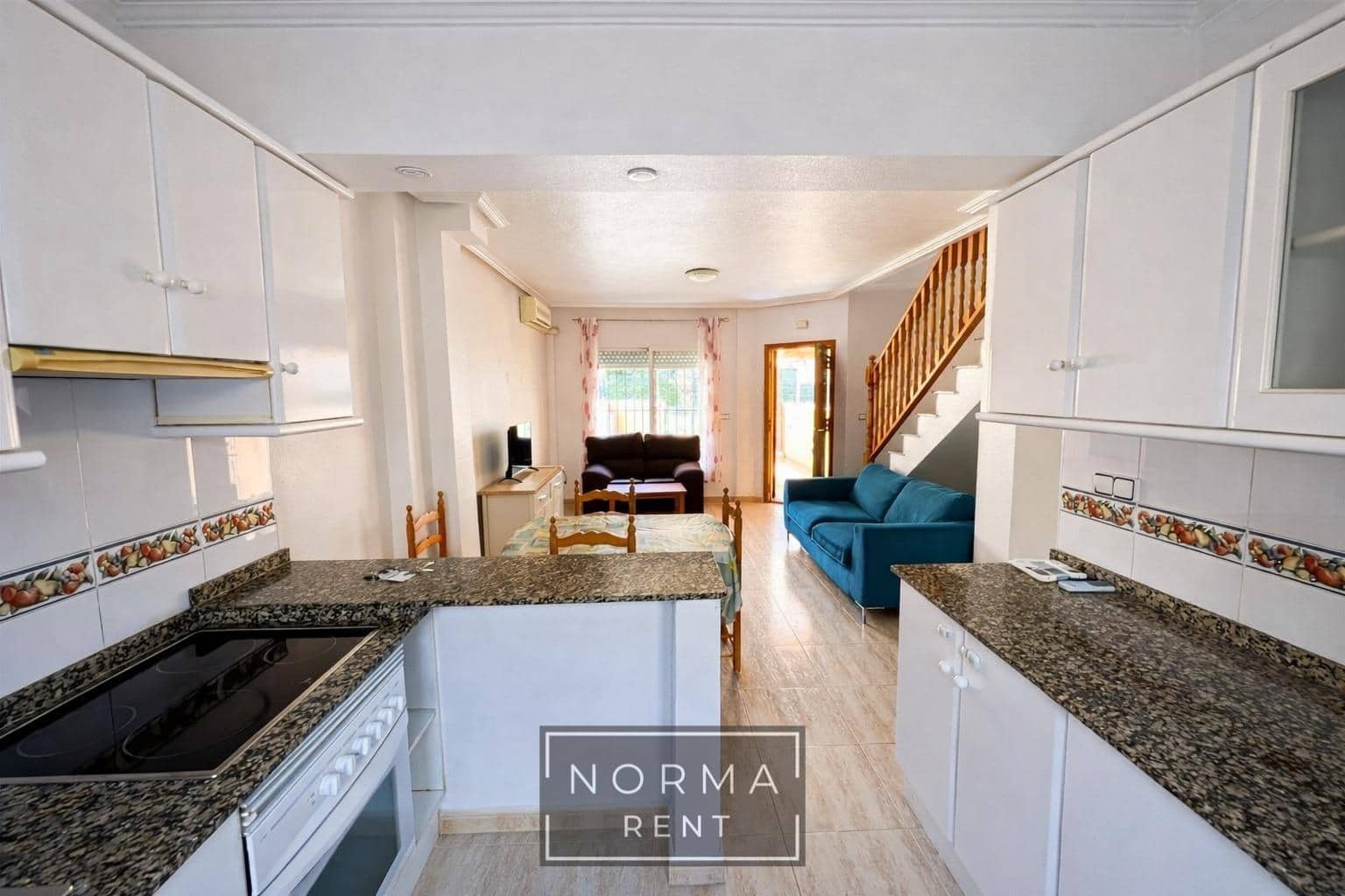 3 Zimmer Reihenhaus zu vermieten in Orihuela Costa mit Pool - 1.200 € (Ref: 9591389)