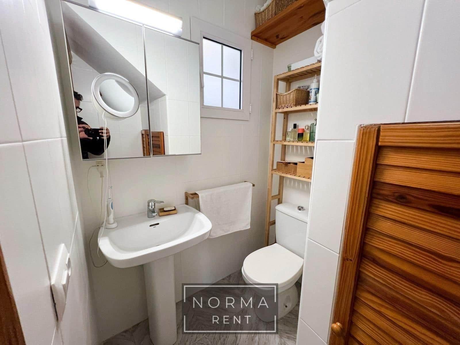 5 bedroom Terraced Villa for rent in Torrevieja with pool - € 950 (Ref: 9605059)