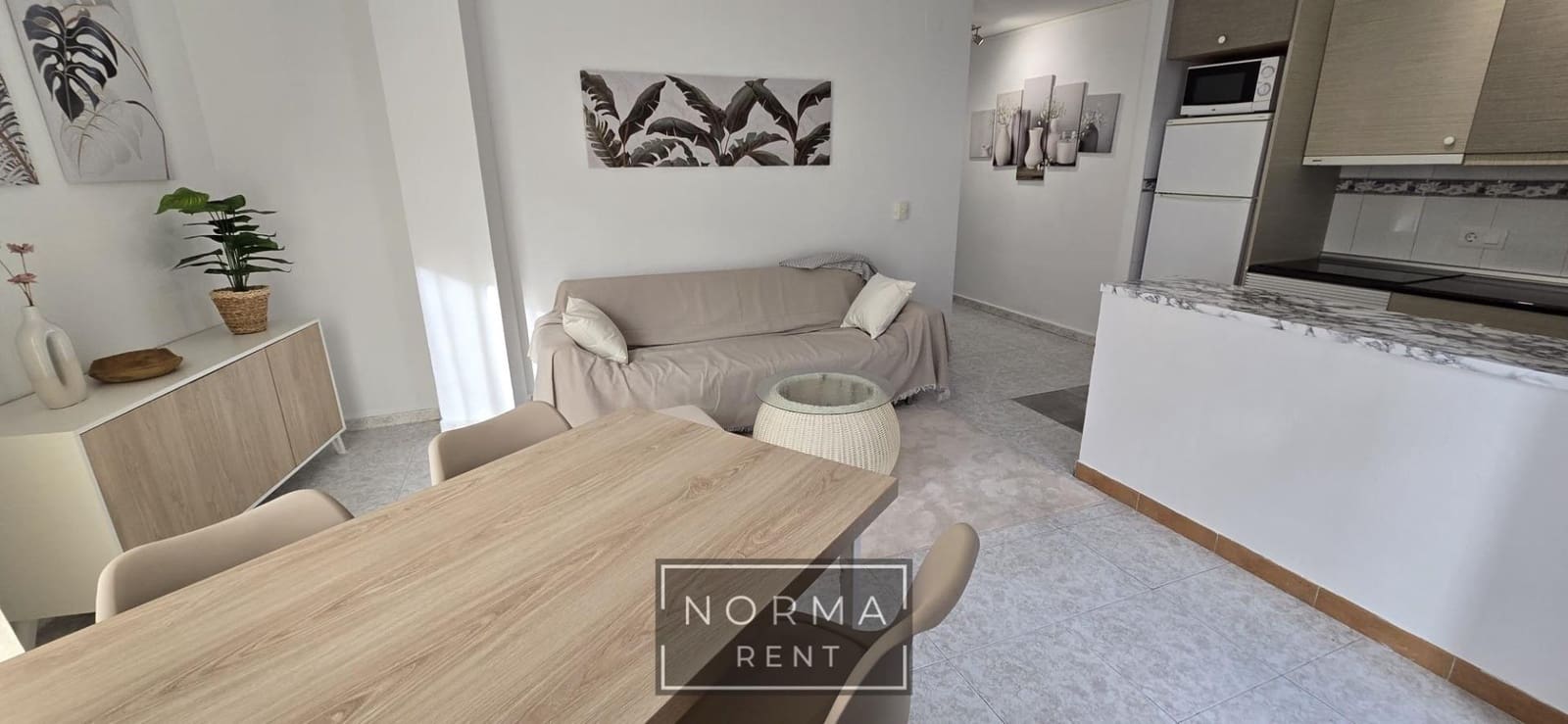 2 quarto Apartamento para arrendar em Torrevieja - 700 € (Ref: 9625773)