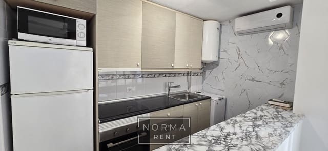 2 quarto Apartamento para arrendar em Centro, Torrevieja - 700 € (Ref: 9625773)