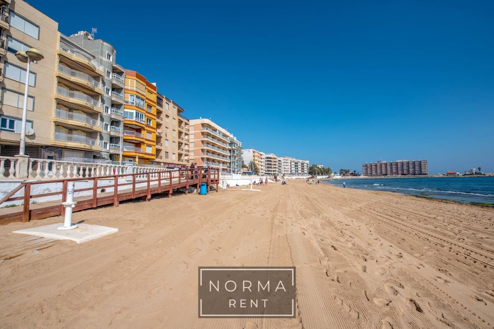 2 quarto Apartamento para arrendar em Torrevieja - 700 € (Ref: 9625773)