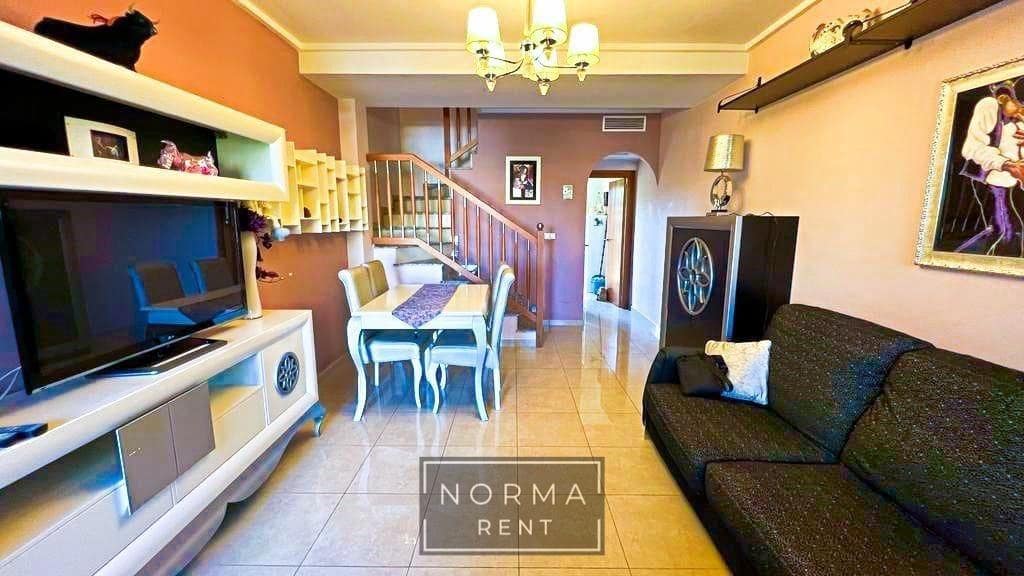 2 quarto Bungalow para arrendar em Ciudad Quesada com piscina - 800 € (Ref: 9625774)