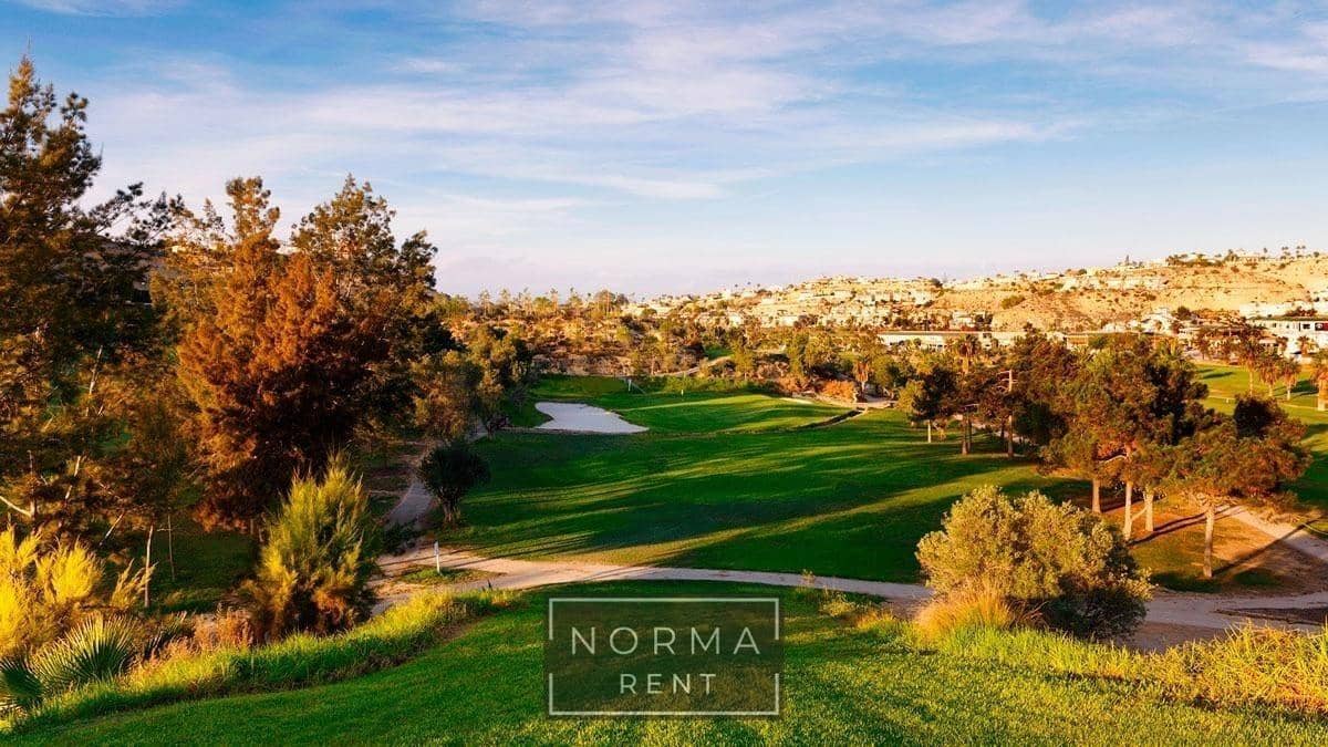 2 bedroom Bungalow for rent in Ciudad Quesada with pool - € 800 (Ref: 9625774)