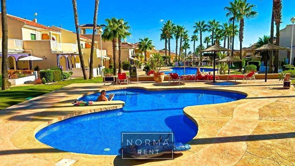 2 bedroom Bungalow for rent in Ciudad Quesada with pool - € 800 (Ref: 9625774)