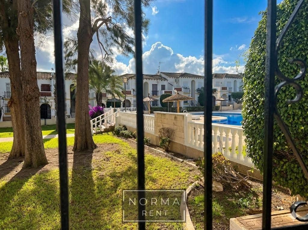 1 soveværelse Lejlighed til leje i San Miguel de Salinas med swimmingpool - € 600 (Ref: 9652095)