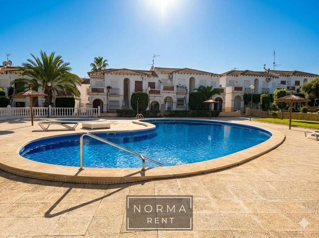 1 soveværelse Lejlighed til leje i San Miguel de Salinas med swimmingpool - € 600 (Ref: 9652095)