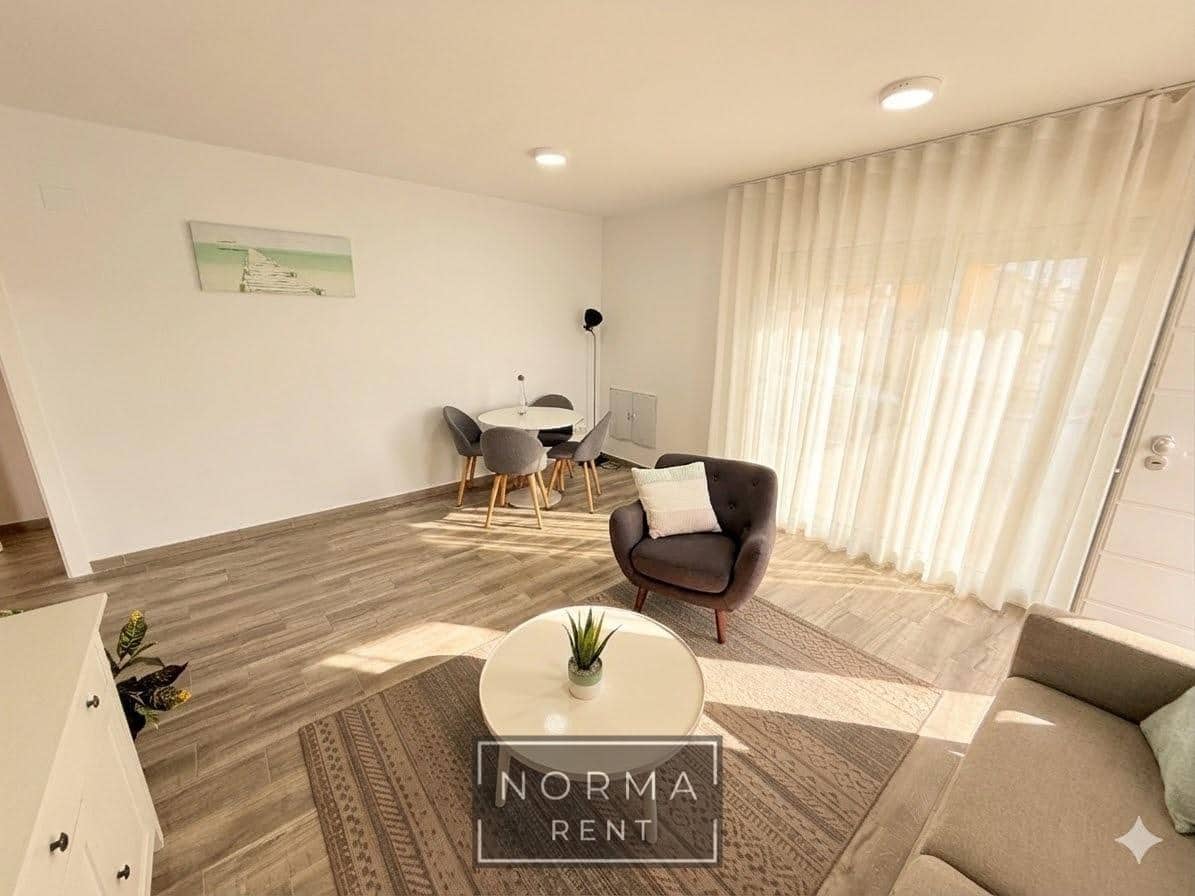 2 soverom Leilighet til leie i Gran Alacant - € 1 230 (Ref: 9656176)