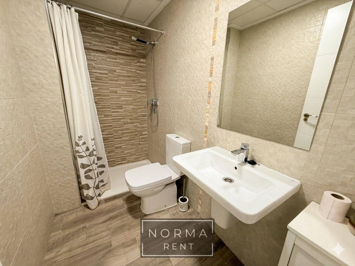 2 soverom Leilighet til leie i Gran Alacant - € 1 230 (Ref: 9656176)