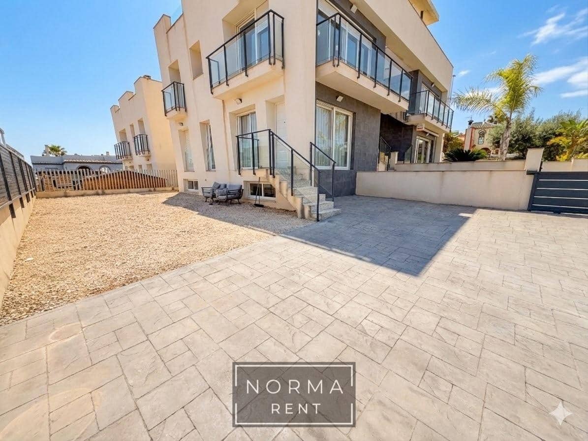 2 soverom Leilighet til leie i Gran Alacant - € 1 230 (Ref: 9656176)