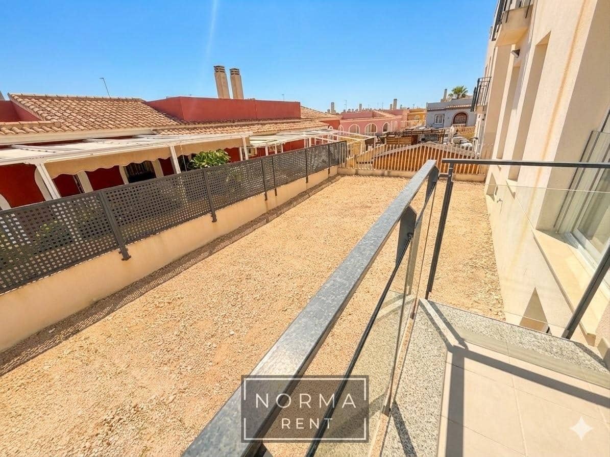 2 soverom Leilighet til leie i Gran Alacant - € 1 230 (Ref: 9656176)