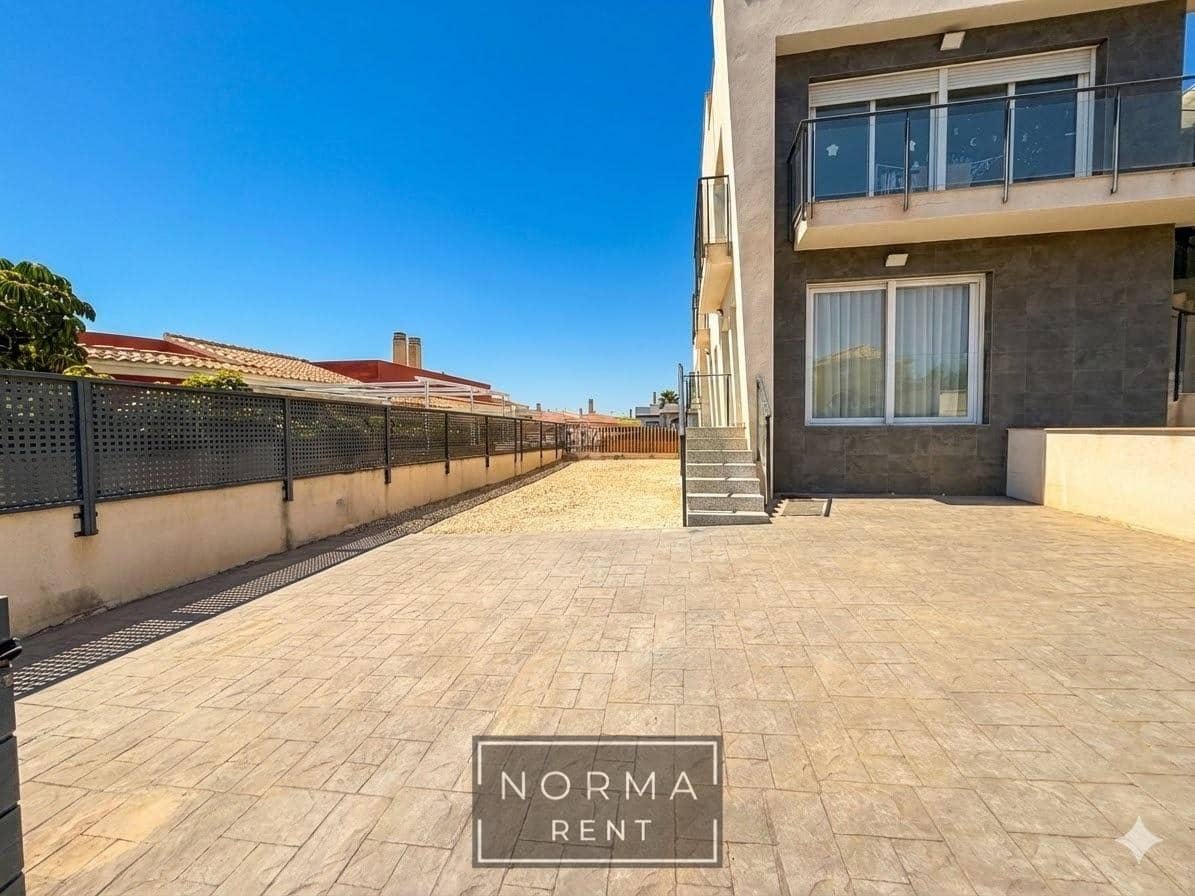 2 soverom Leilighet til leie i Gran Alacant - € 1 230 (Ref: 9656176)