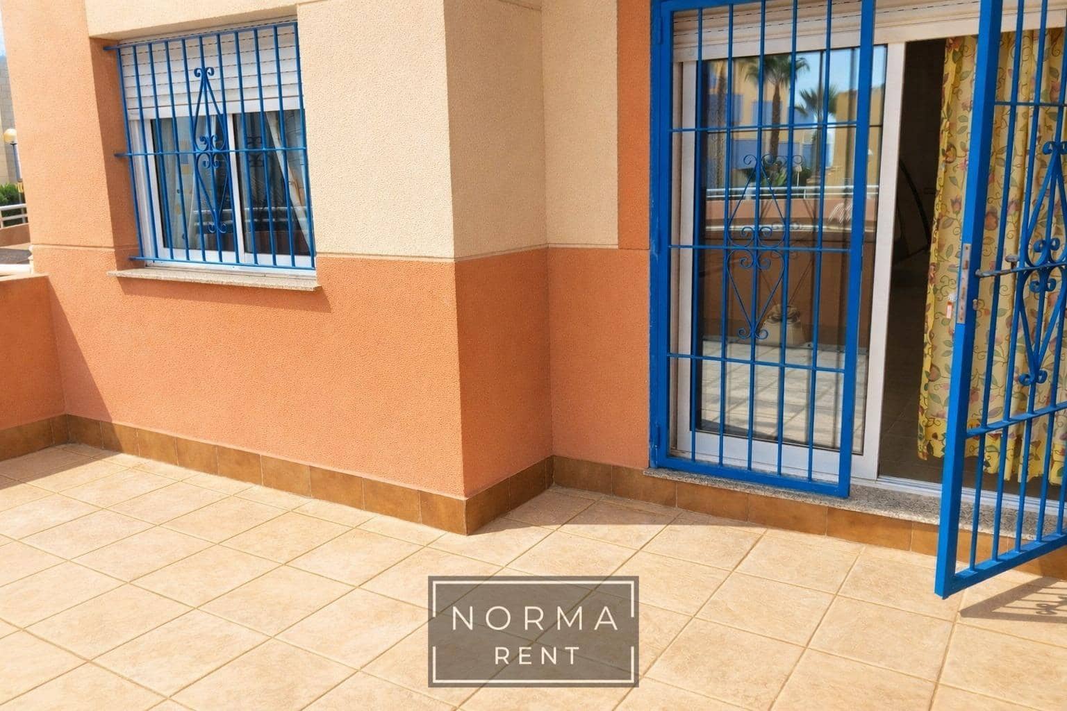 2 quarto Apartamento de Praia para arrendar em Orihuela Costa com garagem - 820 € (Ref: 9679928)