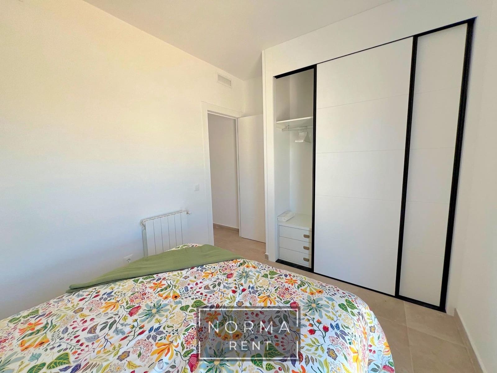 3 sovrum Radhus att hyra i Gran Alacant med garage - 1 430 € (Ref: 9791132)